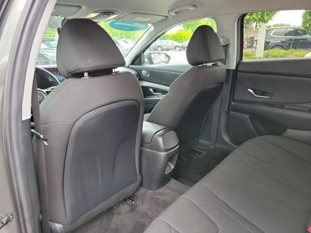 2024 Hyundai ELANTRA SEL IVT