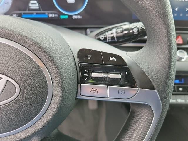 2024 Hyundai ELANTRA SEL IVT