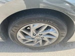 2024 Hyundai ELANTRA SEL IVT