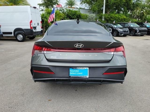 2024 Hyundai ELANTRA SEL IVT
