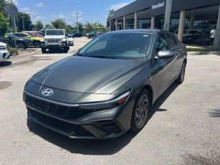2024 Hyundai ELANTRA SEL IVT
