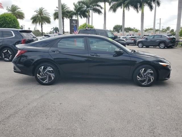 2025 Hyundai ELANTRA SEL Sport IVT