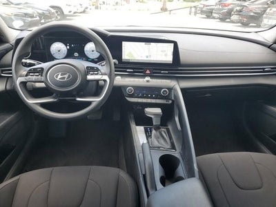 2024 Hyundai ELANTRA SEL IVT