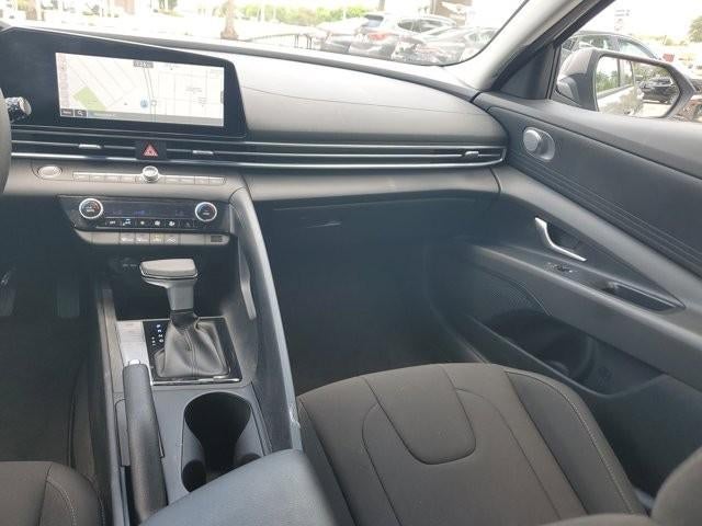 2024 Hyundai ELANTRA SEL IVT