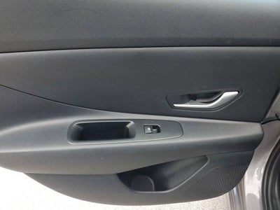 2024 Hyundai ELANTRA SEL IVT