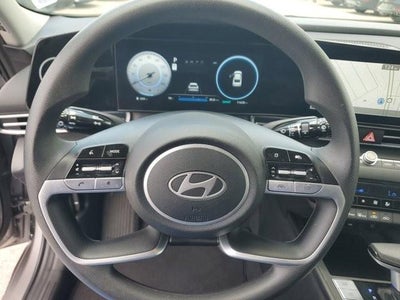 2024 Hyundai ELANTRA SEL IVT