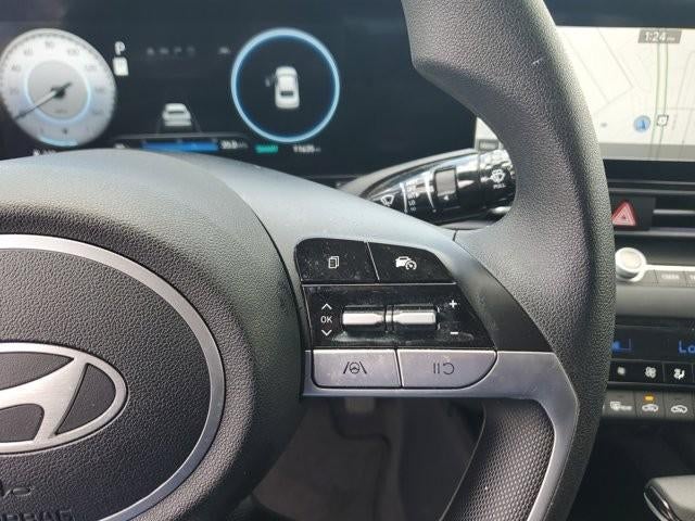 2024 Hyundai ELANTRA SEL IVT