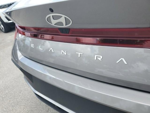 2024 Hyundai ELANTRA SEL IVT