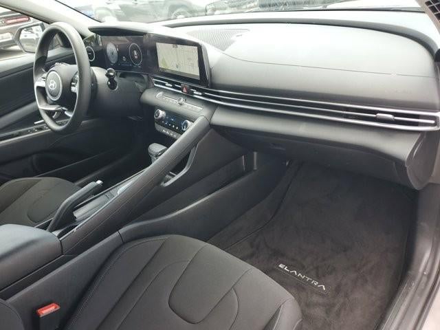 2024 Hyundai ELANTRA SEL IVT