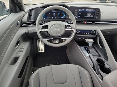 2025 Hyundai ELANTRA SEL Sport IVT
