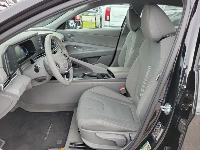 2025 Hyundai ELANTRA SEL Sport IVT