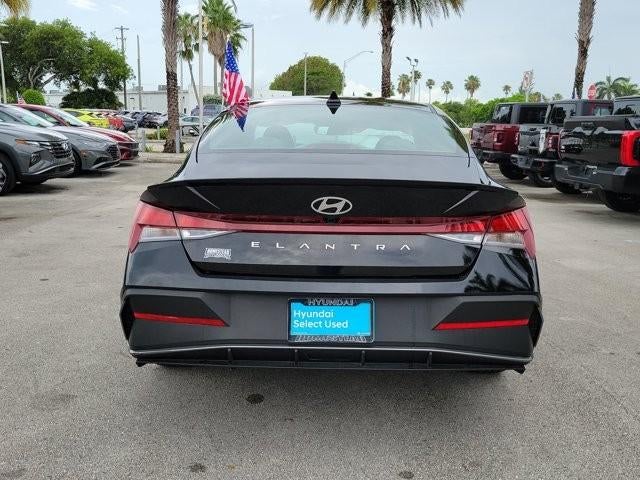2025 Hyundai ELANTRA SEL Sport IVT