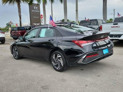 2025 Hyundai ELANTRA SEL Sport IVT