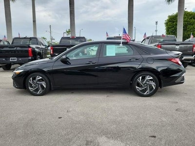 2025 Hyundai ELANTRA SEL Sport IVT