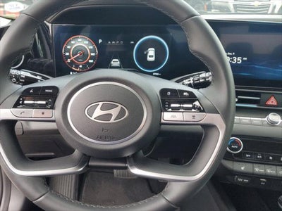 2025 Hyundai ELANTRA SEL Convenience