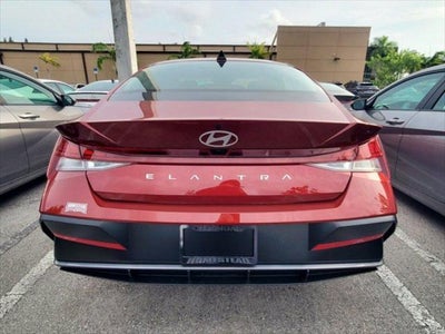 2025 Hyundai ELANTRA SEL Convenience