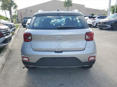 2025 Hyundai VENUE SEL