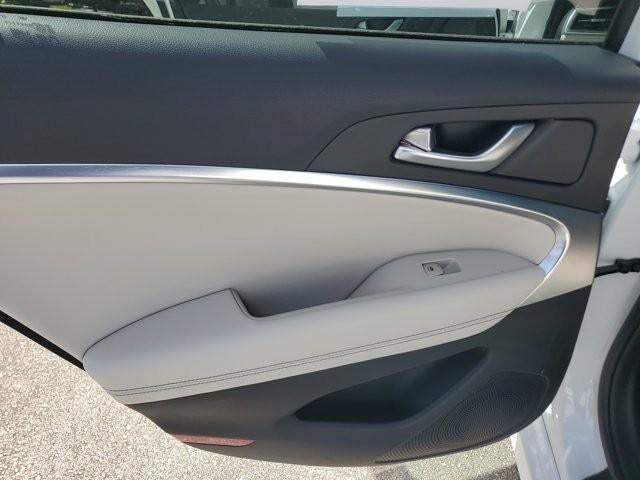 2025 Genesis G70 2.5T RWD