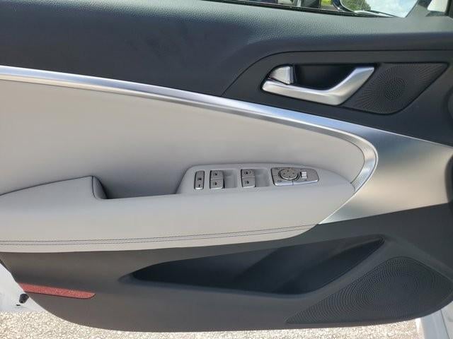 2025 Genesis G70 2.5T RWD