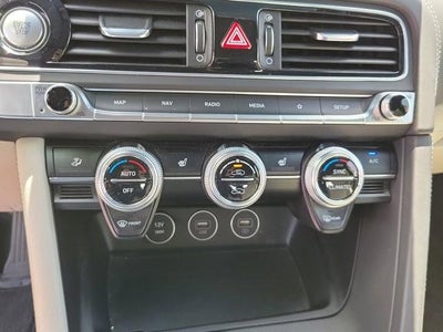 2023 Genesis G70 2.0T RWD