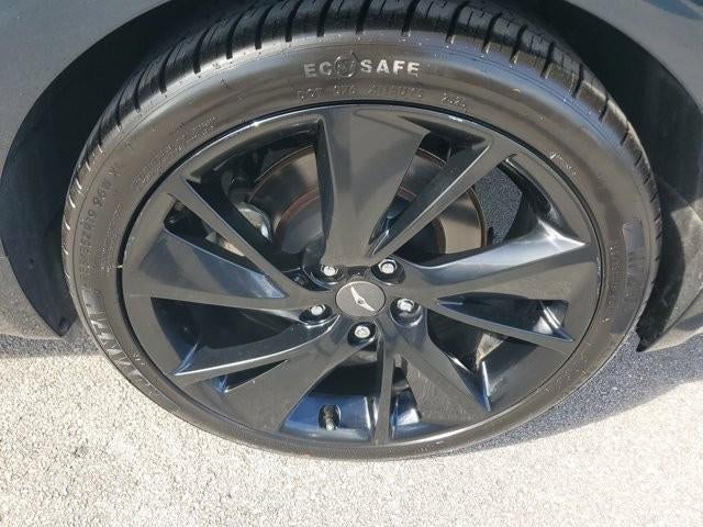 2023 Genesis G70 2.0T RWD