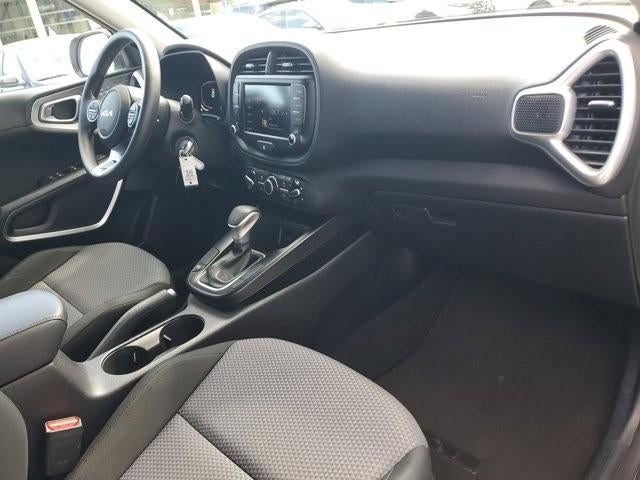 2024 Kia Soul LX IVT