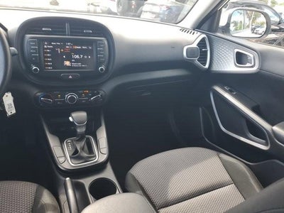 2024 Kia Soul LX IVT