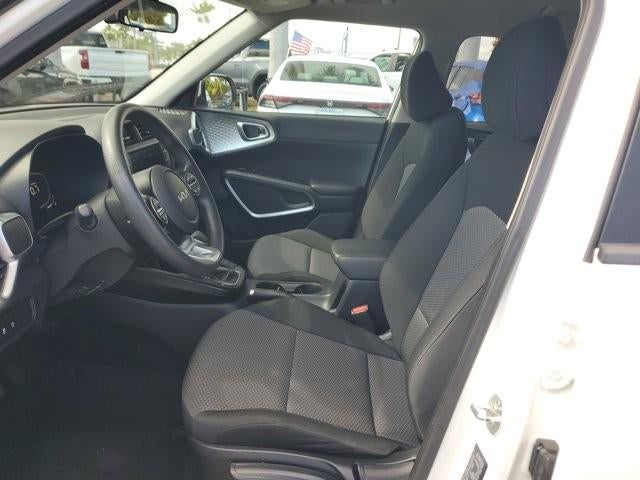 2024 Kia Soul LX IVT