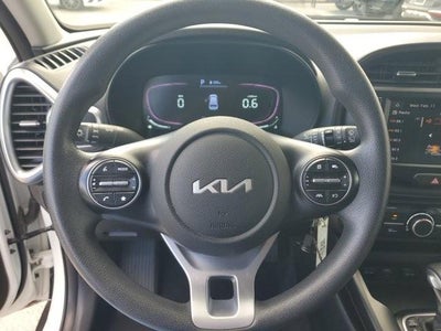 2024 Kia Soul LX IVT