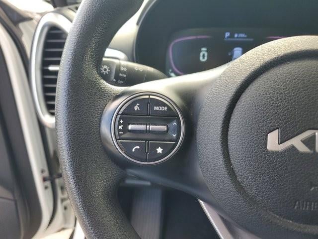 2024 Kia Soul LX IVT