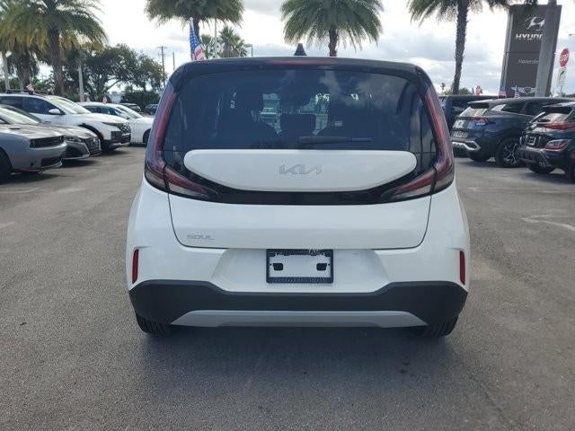 2024 Kia Soul LX IVT