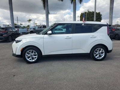 2024 Kia Soul LX IVT