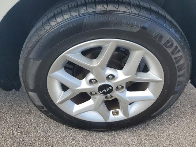 2024 Kia Soul LX IVT