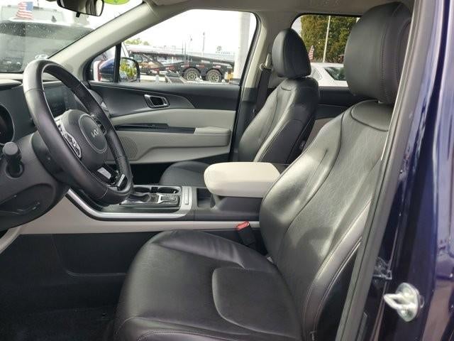 2024 Kia Carnival LX FWD