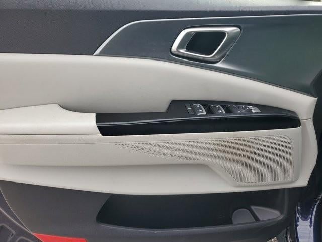 2024 Kia Carnival LX FWD