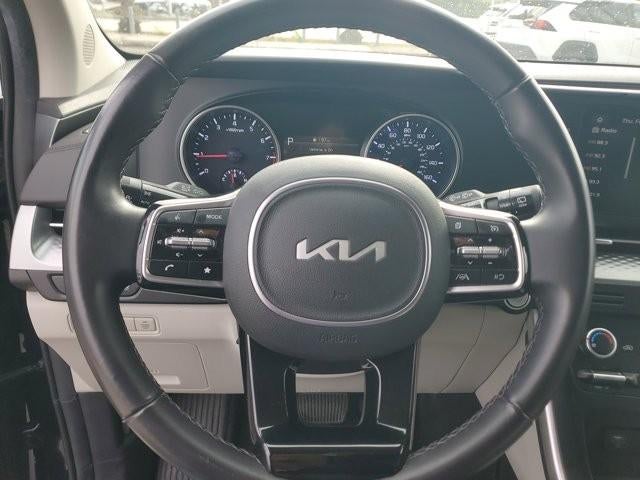 2024 Kia Carnival LX FWD