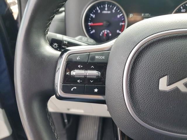 2024 Kia Carnival LX FWD