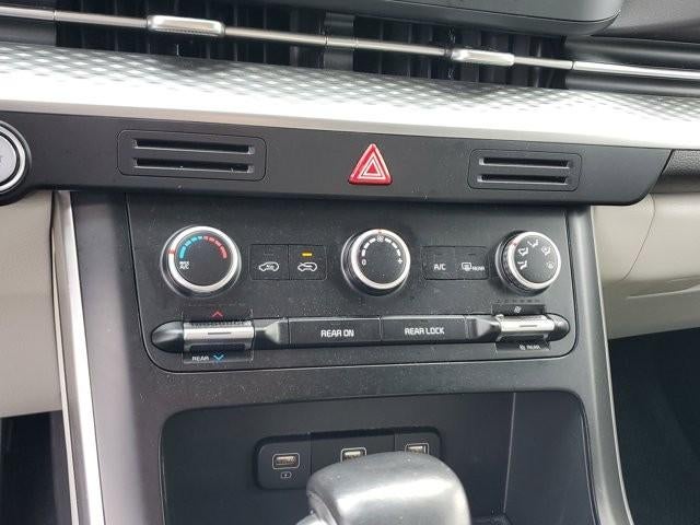 2024 Kia Carnival LX FWD