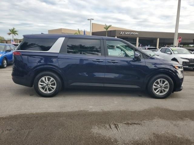 2024 Kia Carnival LX FWD