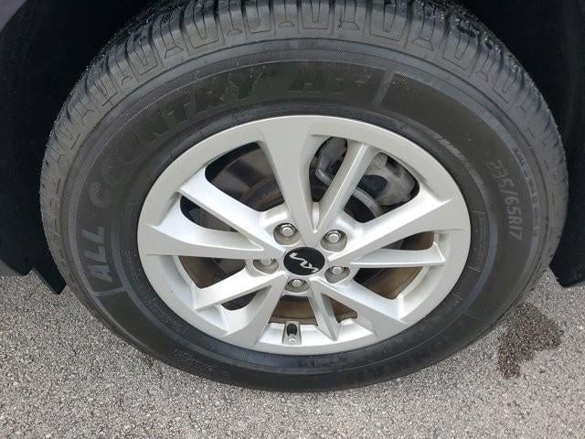 2024 Kia Carnival LX FWD