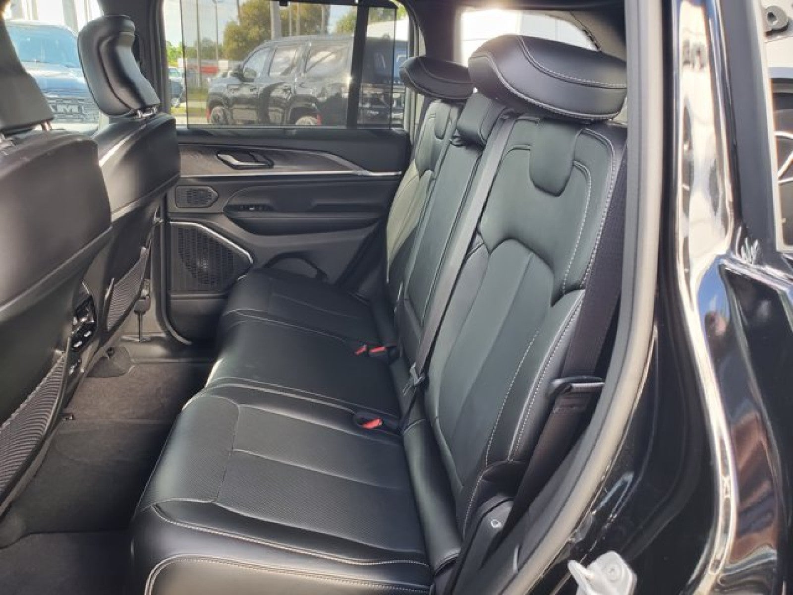 2025 Jeep Grand Cherokee Overland