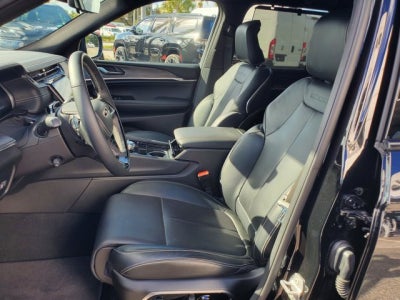 2025 Jeep Grand Cherokee Overland