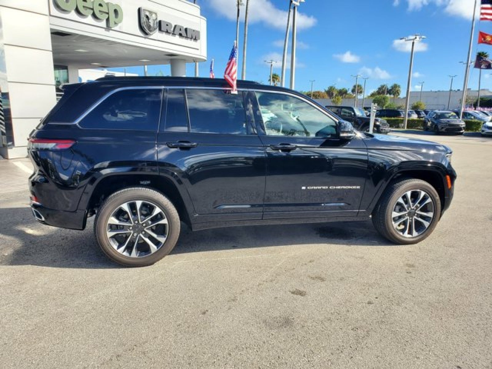 2025 Jeep Grand Cherokee Overland
