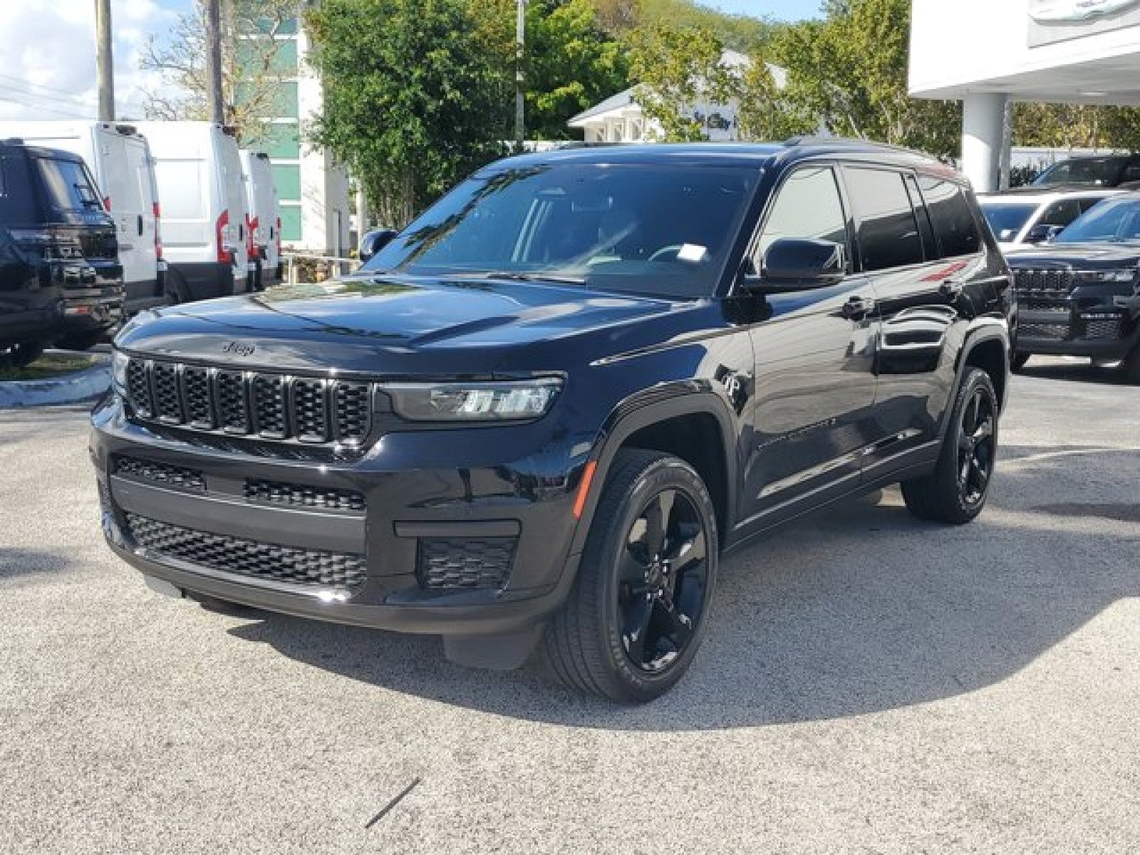 2023 Jeep Grand Cherokee L Altitude