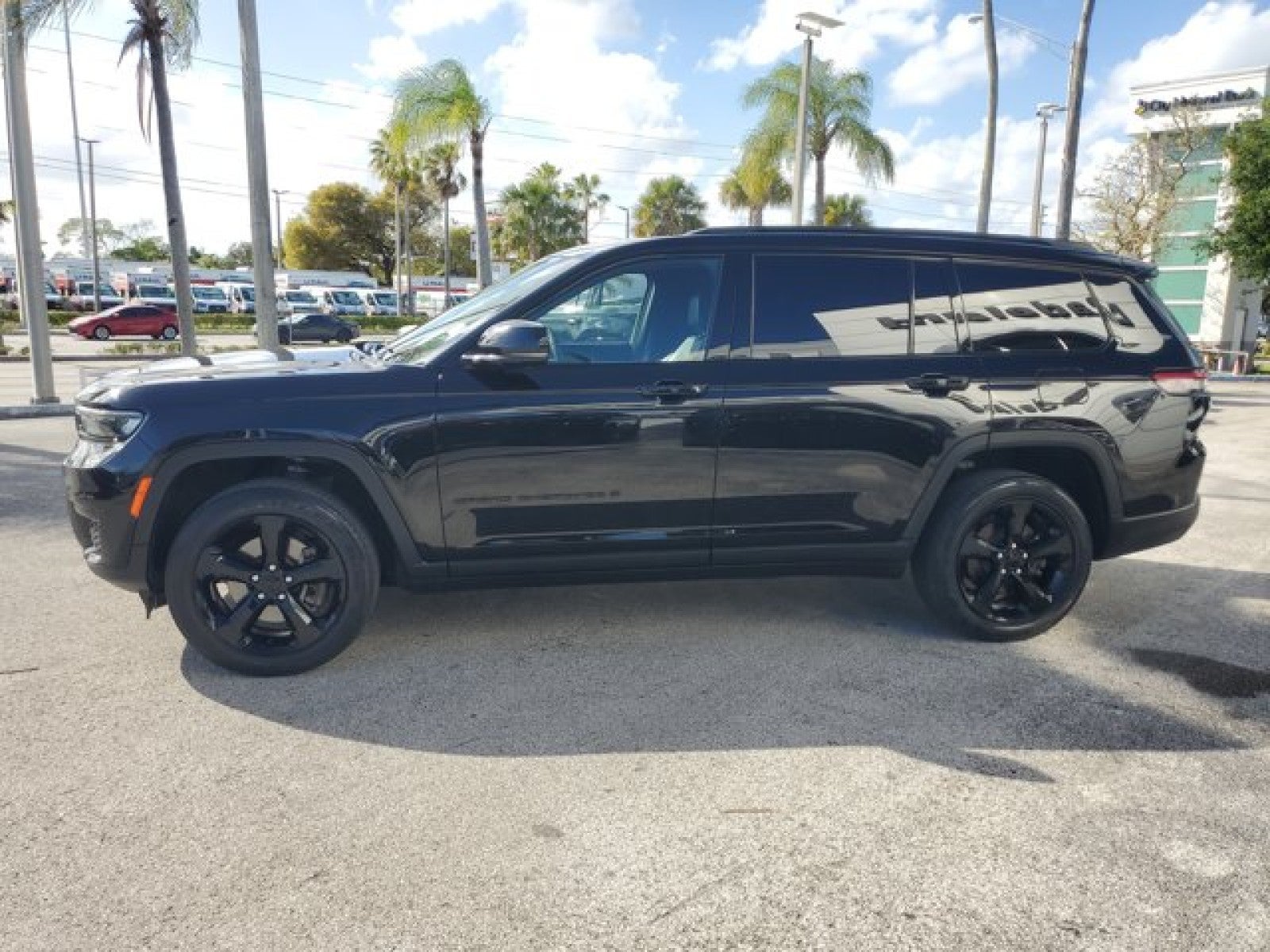 2023 Jeep Grand Cherokee L Altitude