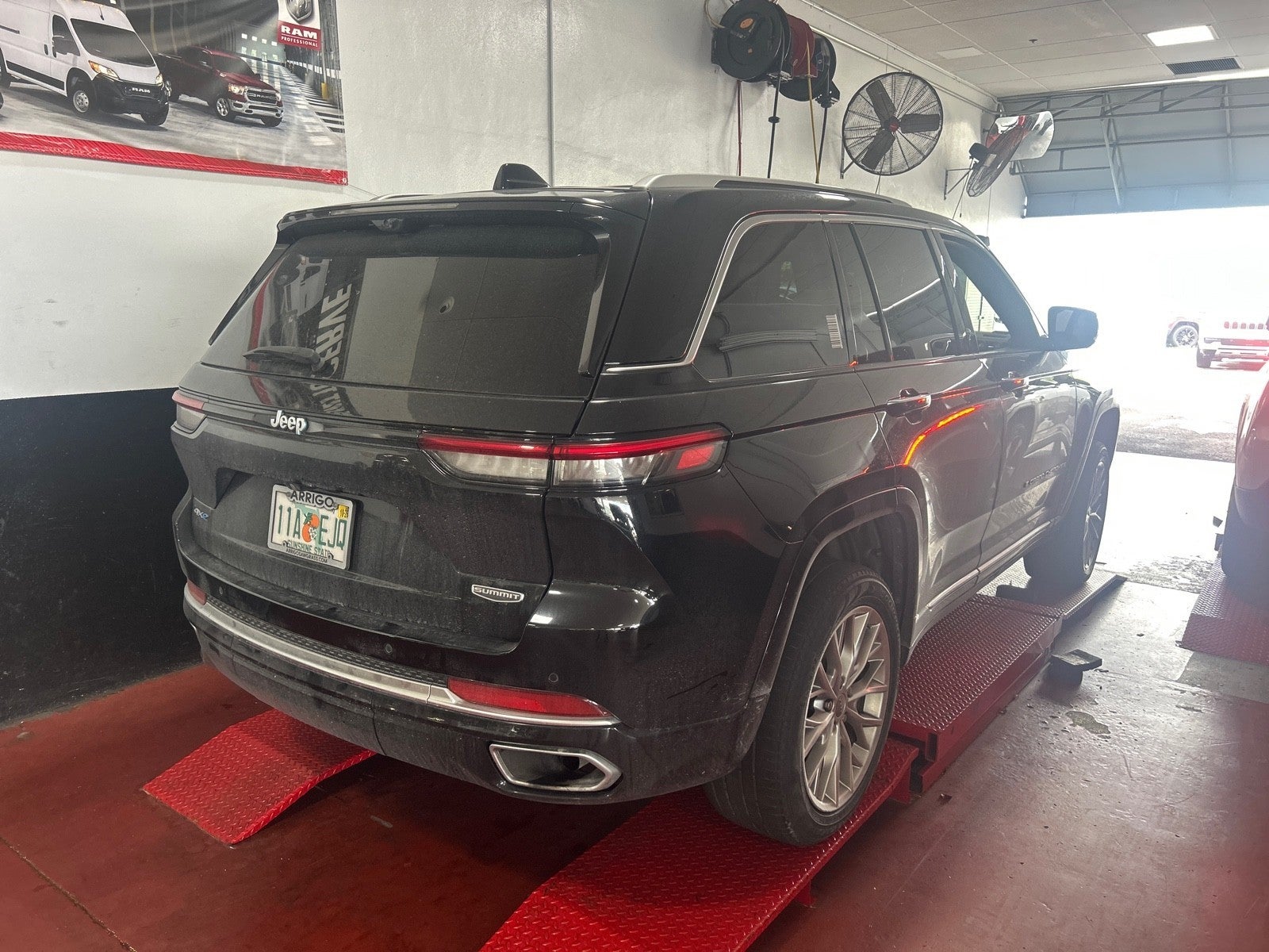 2023 Jeep Grand Cherokee 4xe Summit