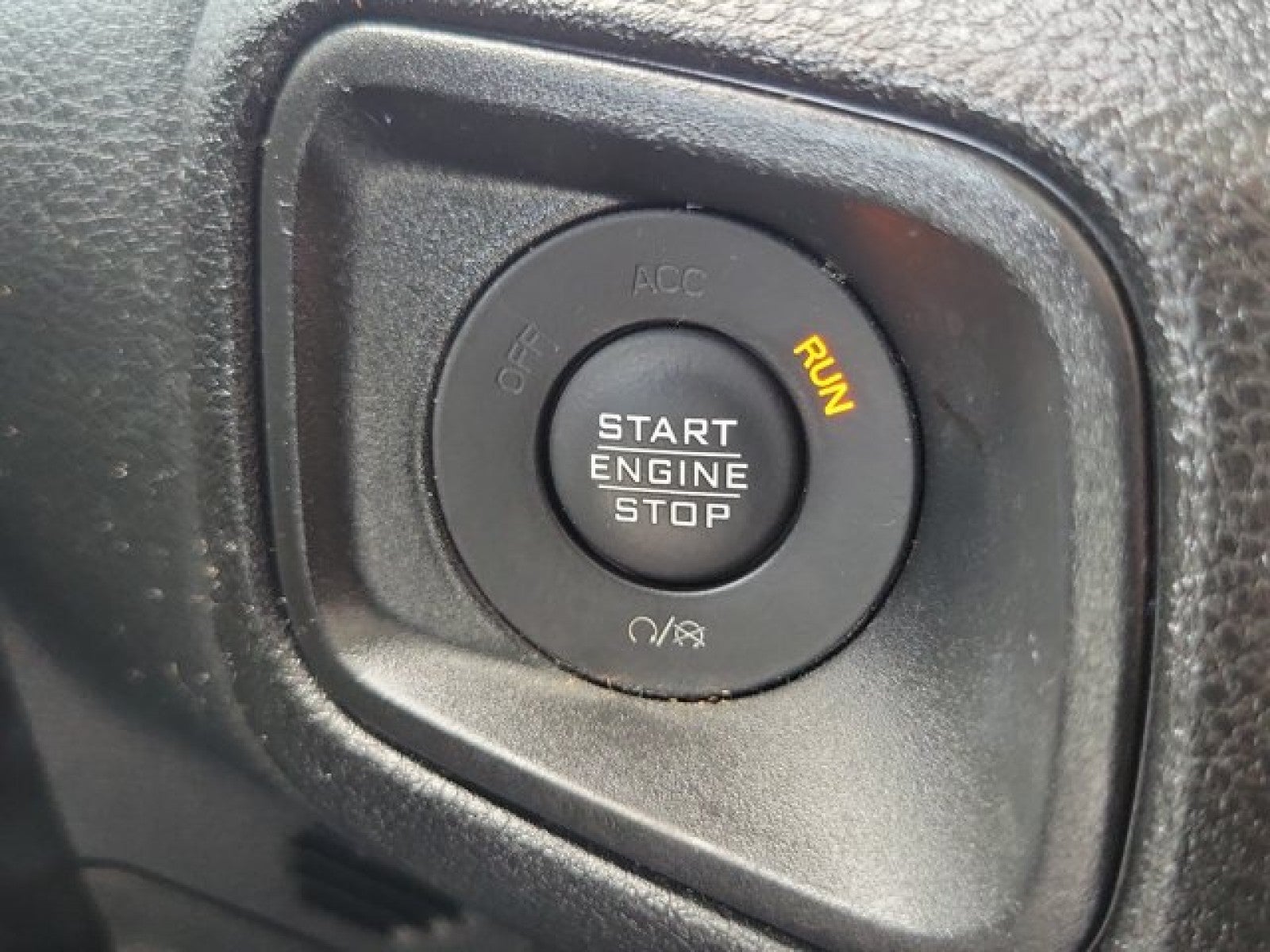 2024 Jeep Gladiator Sport S