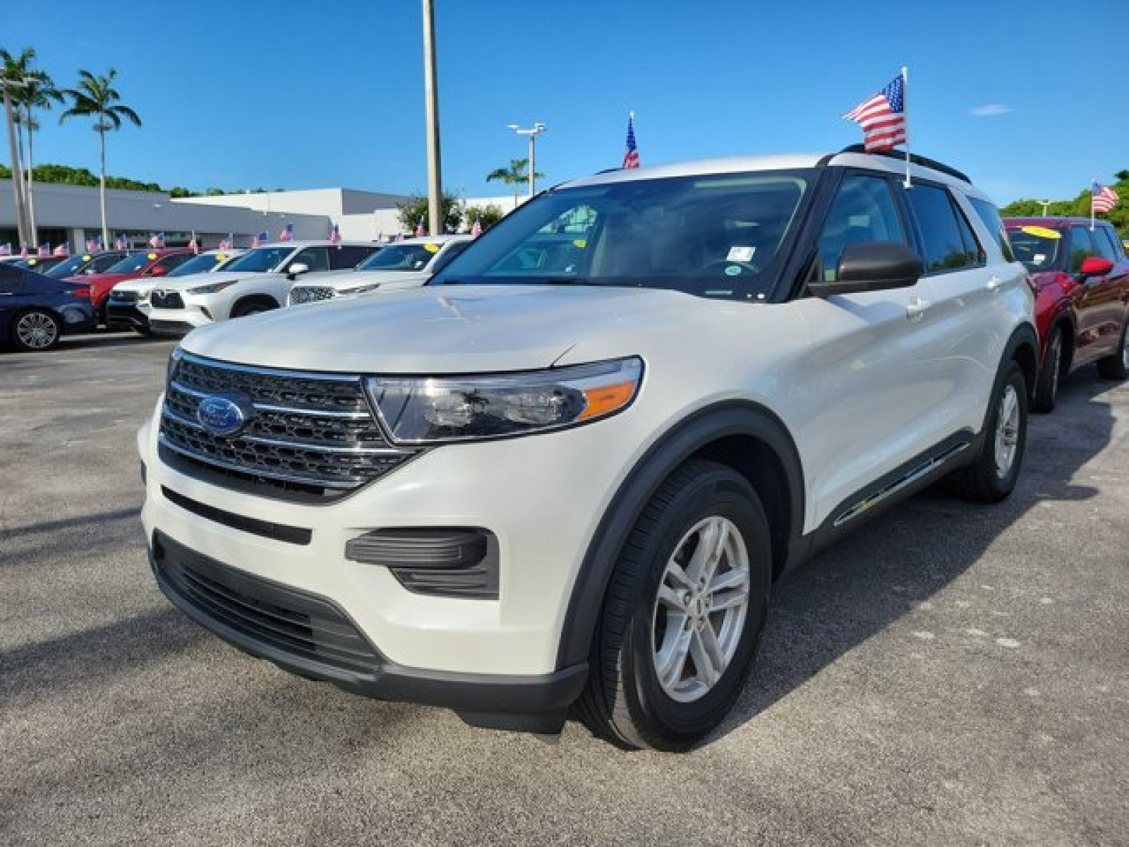 2024 Ford Explorer XLT