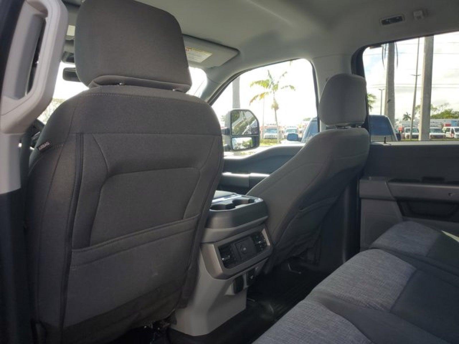 2023 Ford Super Duty F-350 DRW XLT