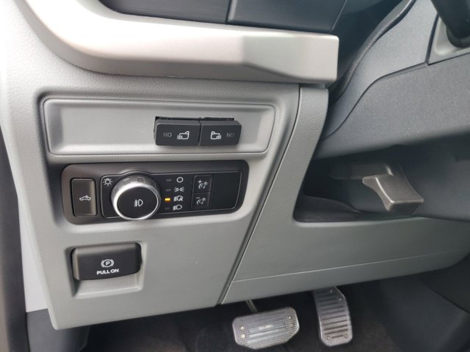 2022 Ford F-150 SALEEN XL